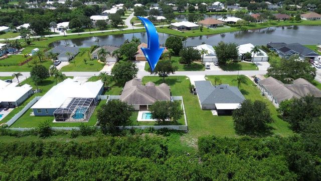 2606 Serenity Circle N, Fort Pierce, FL 34981