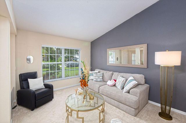2606 Serenity Circle N, Fort Pierce, FL 34981