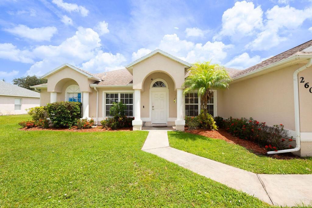 2606 Serenity Circle N, Fort Pierce, FL 34981