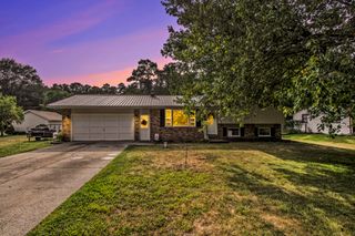 834 W Park Drive, Niles, MI 49120
