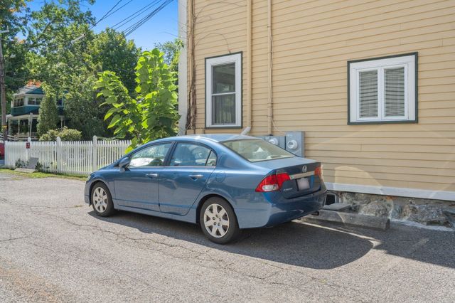 31 Highland Avenue 2, Newton, MA 02460