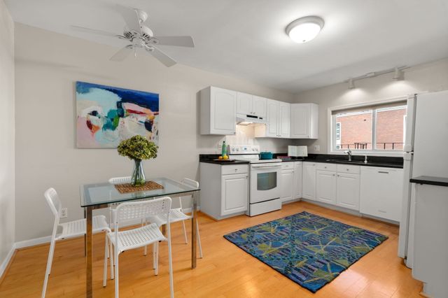 31 Highland Avenue 2, Newton, MA 02460