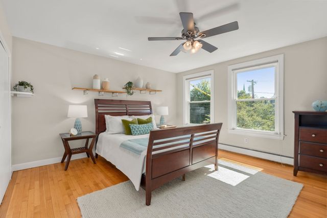31 Highland Avenue 2, Newton, MA 02460