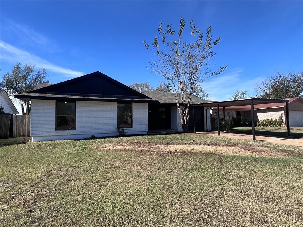 911 Craig Drive, Moore, OK 73160