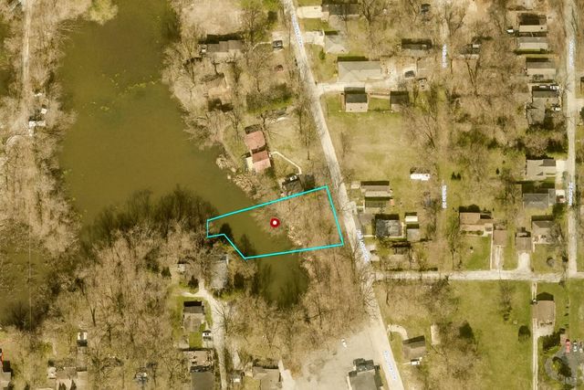 4403 Flint Lake Gateway, Valparaiso, IN 46383