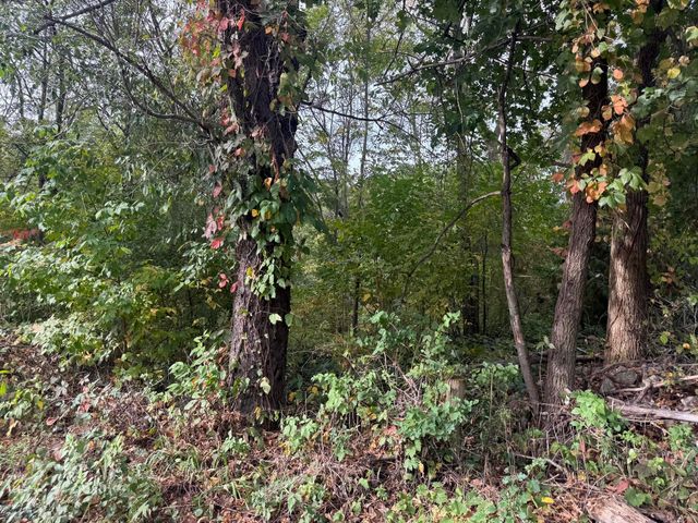 4403 Flint Lake Gateway, Valparaiso, IN 46383