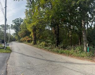 4403 Flint Lake Gateway, Valparaiso, IN 46383