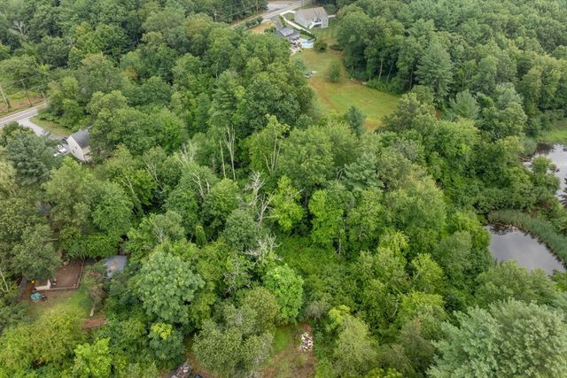 785 Broadway Rd, Dracut, MA 01826