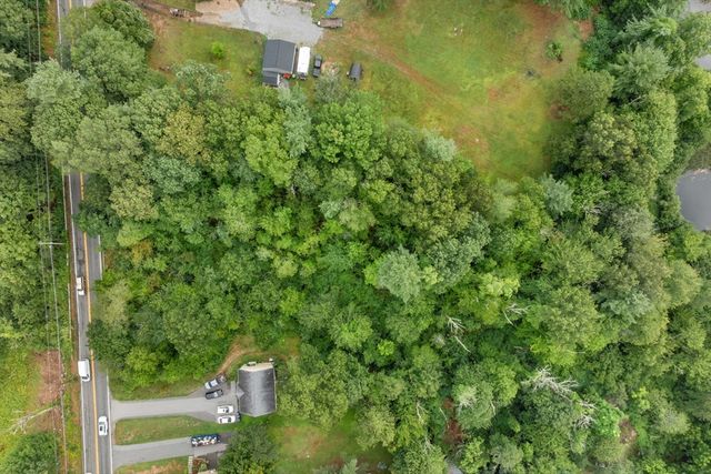 785 Broadway Rd, Dracut, MA 01826