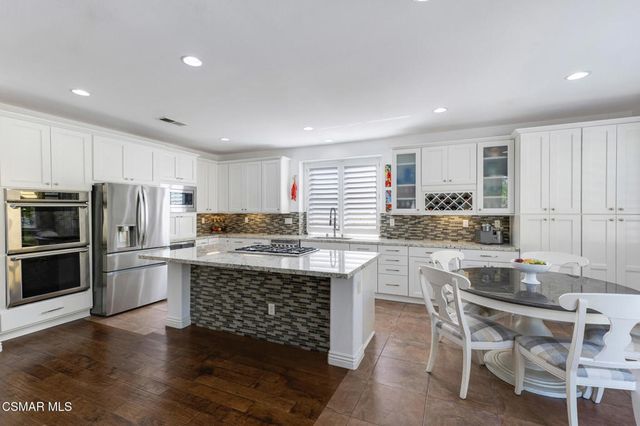 4347 Via Entrada, Newbury Park, CA 91320