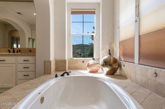 4347 Via Entrada, Newbury Park, CA 91320