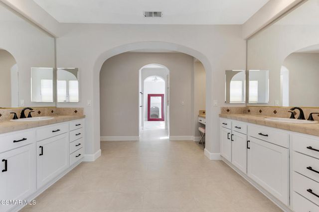 4347 Via Entrada, Newbury Park, CA 91320