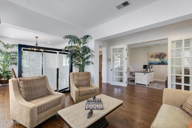 4347 Via Entrada, Newbury Park, CA 91320