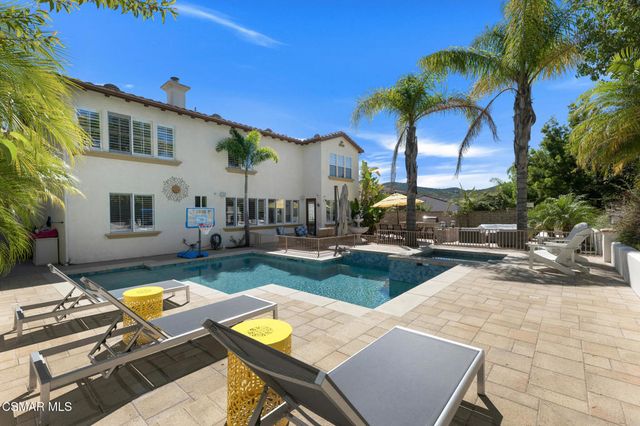 4347 Via Entrada, Newbury Park, CA 91320