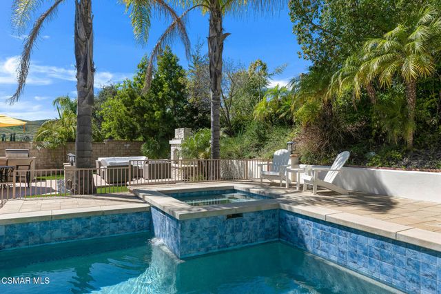 4347 Via Entrada, Newbury Park, CA 91320