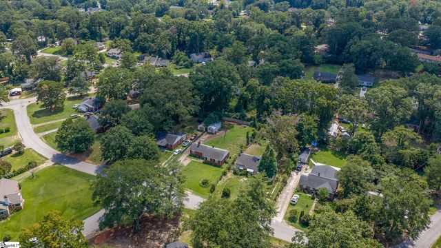 9 Glenwood Lane, Greenville, SC 29605