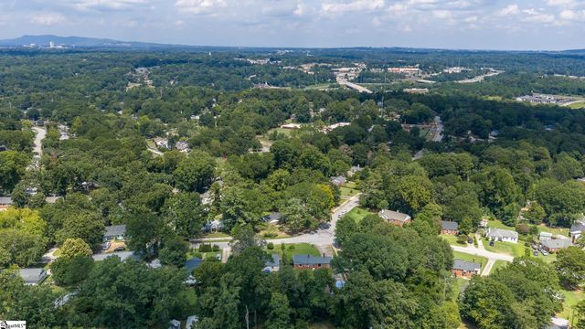 9 Glenwood Lane, Greenville, SC 29605