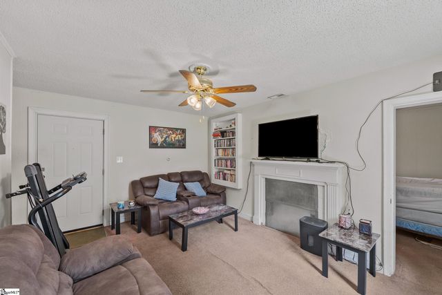 9 Glenwood Lane, Greenville, SC 29605