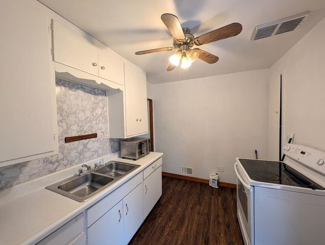 604 Jennison Street, Bay City, MI 48708