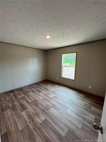 2735 Emma Jane Road, St. Pauls, NC 28384
