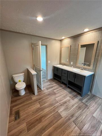 2735 Emma Jane Road, St. Pauls, NC 28384