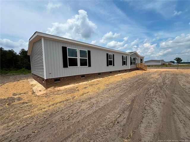 2735 Emma Jane Road, St. Pauls, NC 28384