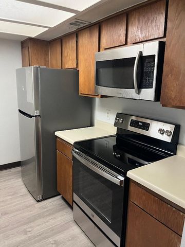 2820 S Bartell Drive 37, Houston, TX 77054