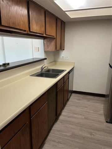 2820 S Bartell Drive 37, Houston, TX 77054