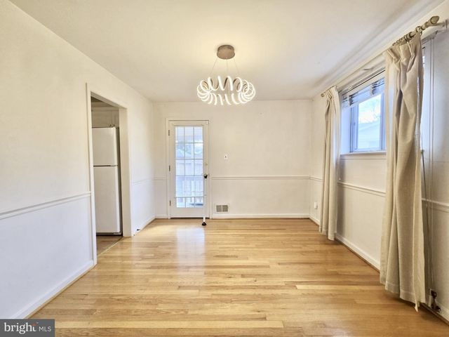 7400 PEMBROKE DR, Clinton, MD 20735