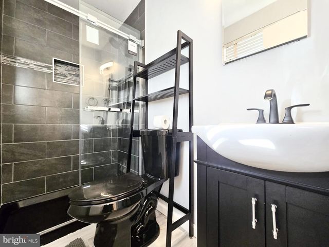 7400 PEMBROKE DR, Clinton, MD 20735