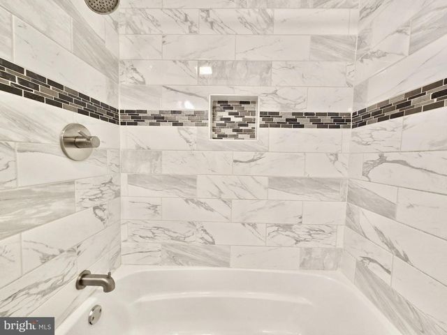 7400 PEMBROKE DR, Clinton, MD 20735