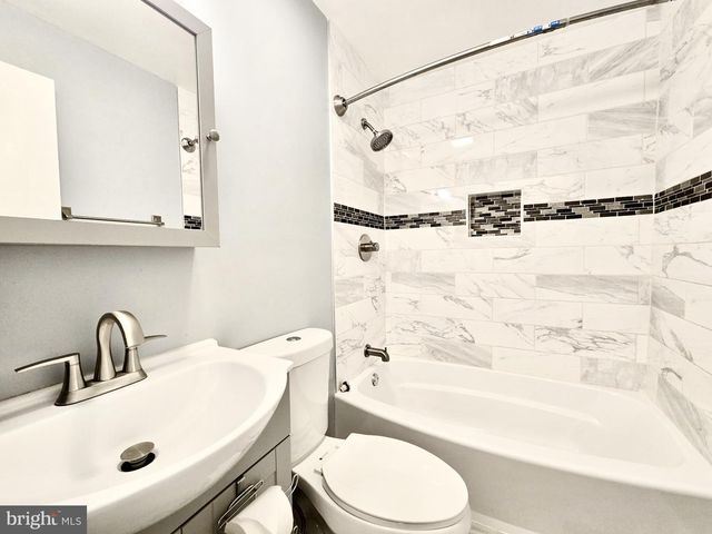 7400 PEMBROKE DR, Clinton, MD 20735