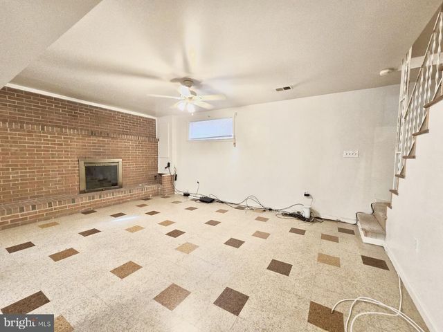 7400 PEMBROKE DR, Clinton, MD 20735