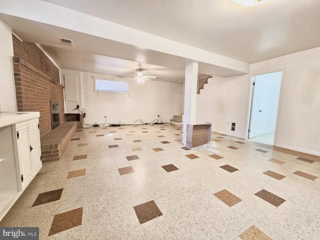 7400 PEMBROKE DR, Clinton, MD 20735