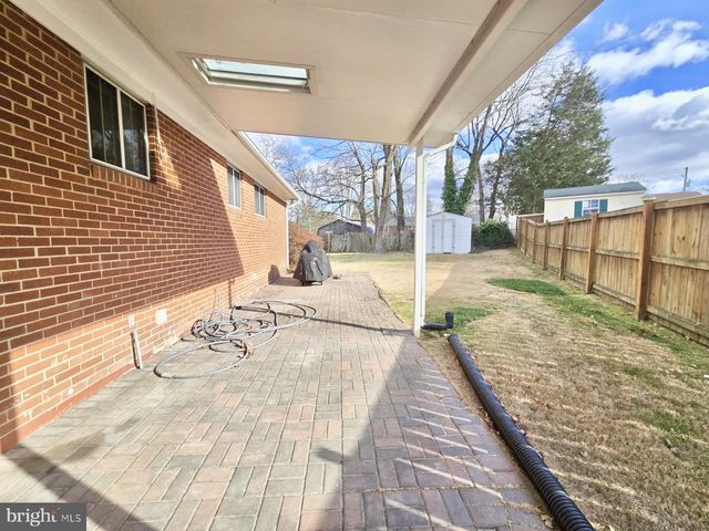 7400 PEMBROKE DR, Clinton, MD 20735