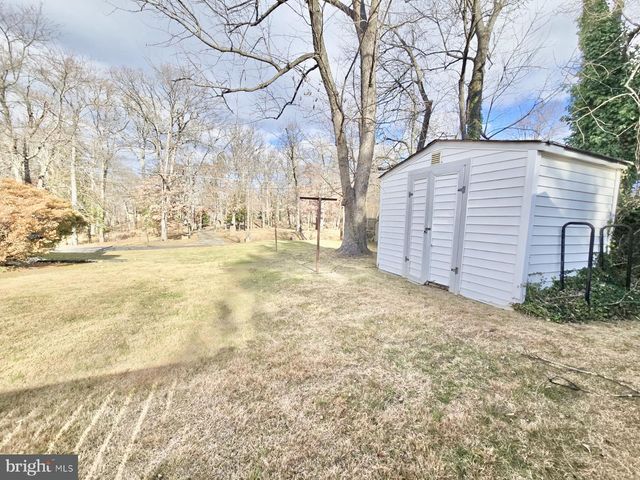 7400 PEMBROKE DR, Clinton, MD 20735