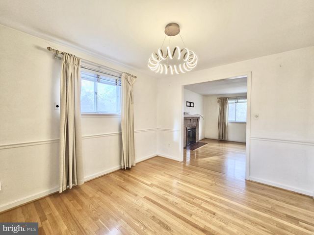 7400 PEMBROKE DR, Clinton, MD 20735