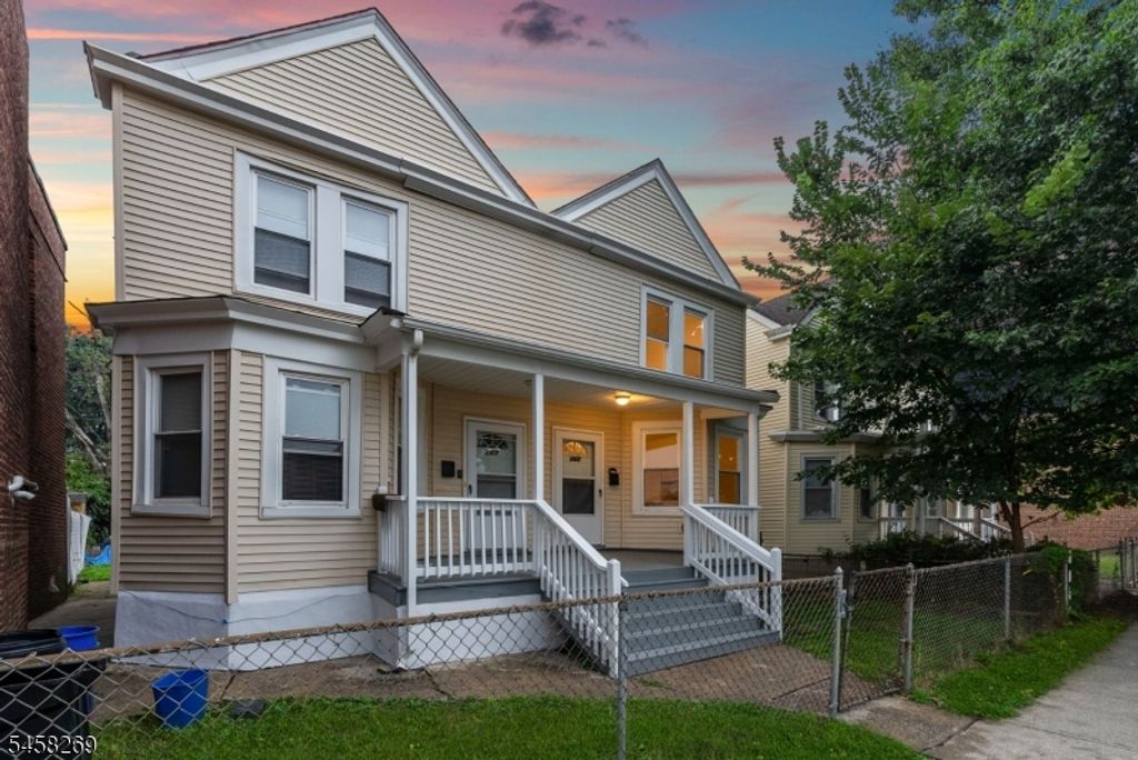 265 Sanford St, East Orange City, NJ 07018 — exterior