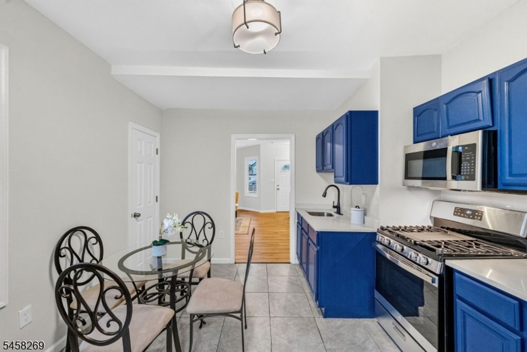 265 Sanford St, East Orange City, NJ 07018 — photo 5