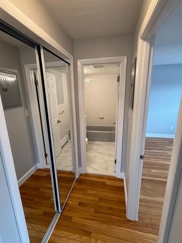 21 Warren 2-4, Waltham, MA 02453