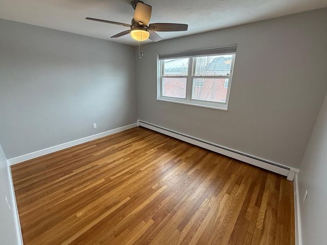 21 Warren 2-4, Waltham, MA 02453