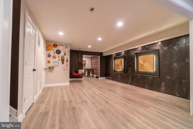 32 MORRIS LANE, Cranbury, NJ 08512