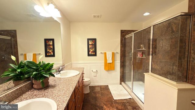 32 MORRIS LANE, Cranbury, NJ 08512