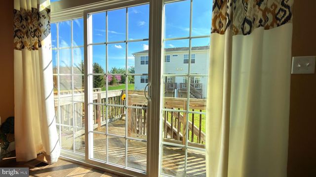 32 MORRIS LANE, Cranbury, NJ 08512