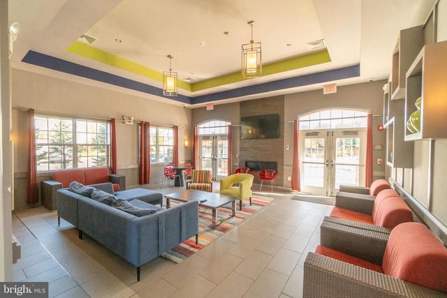 32 MORRIS LANE, Cranbury, NJ 08512