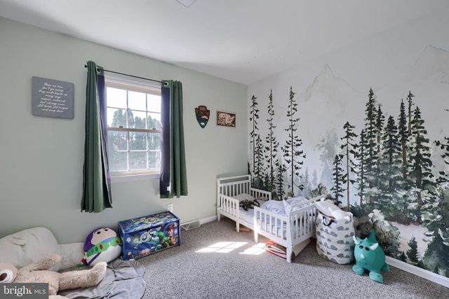 2 BROOKVIEW DR, Lititz, PA 17543