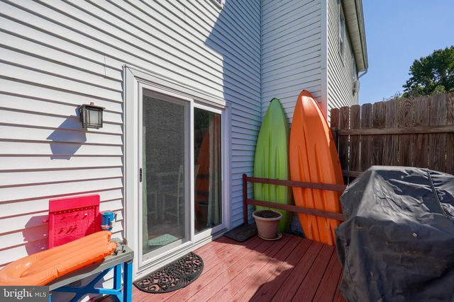 2 BROOKVIEW DR, Lititz, PA 17543
