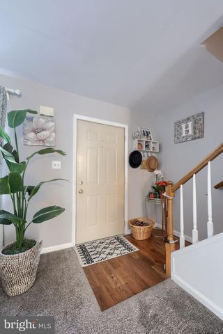 2 BROOKVIEW DR, Lititz, PA 17543