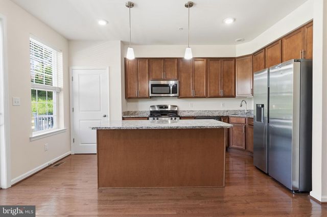 423 SWEET BAY LN, Norristown, PA 19403