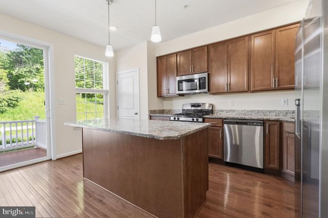 423 SWEET BAY LN, Norristown, PA 19403
